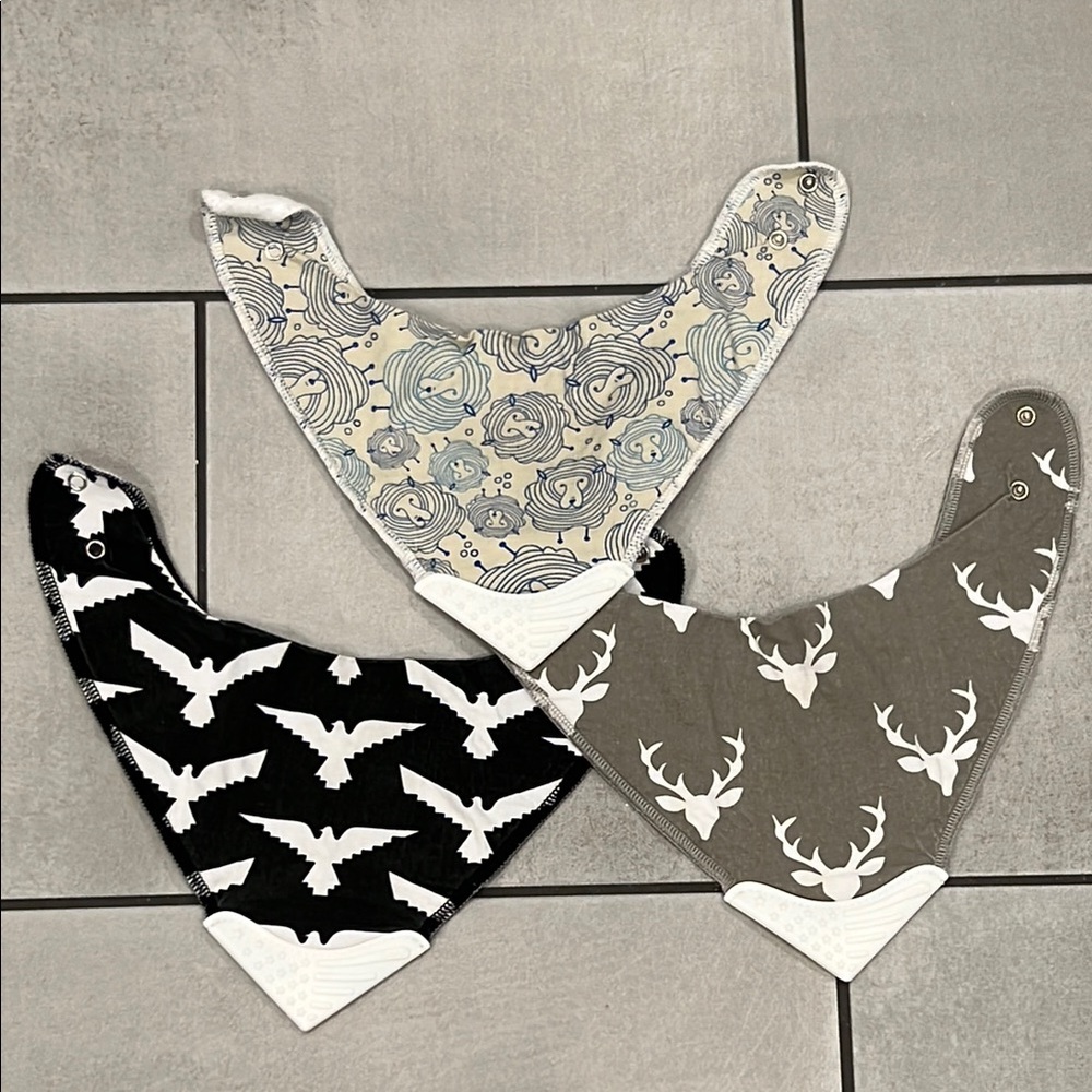 Pickle & Olive Kids Patterned Bandana teething Bib Set - Black, Gray, Cream